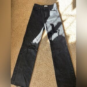 Zara women’s Black Distressed Jeans